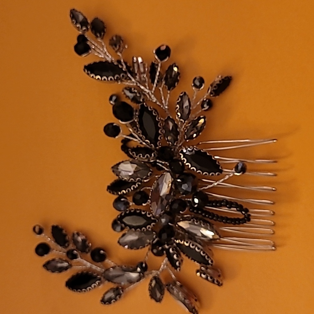 Wedding hair accessory